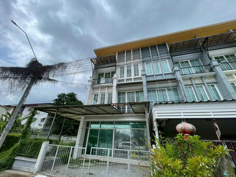 Golden City Pinklao-Charansanitwong, Nonthaburi