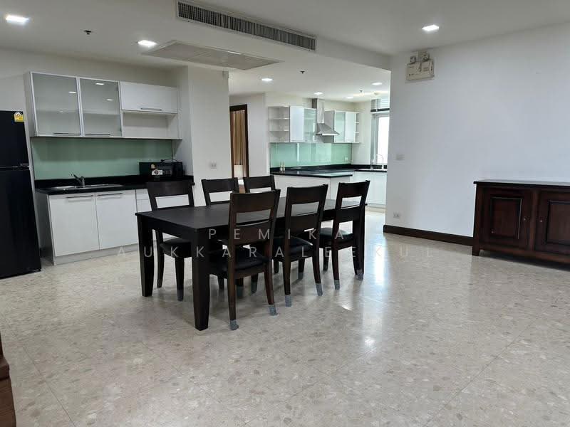 Nusasiri Grand, bangkok