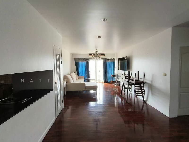 Paholyothin Park condominium, Bangkok