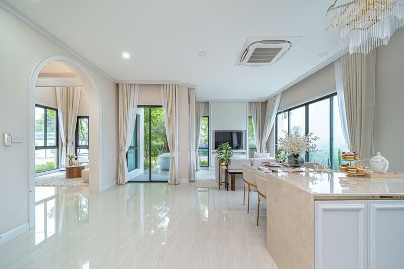 House for Sale Nong Pla Lai East Pattaya Spacious Family Home, Chon Buri (Pattaya)