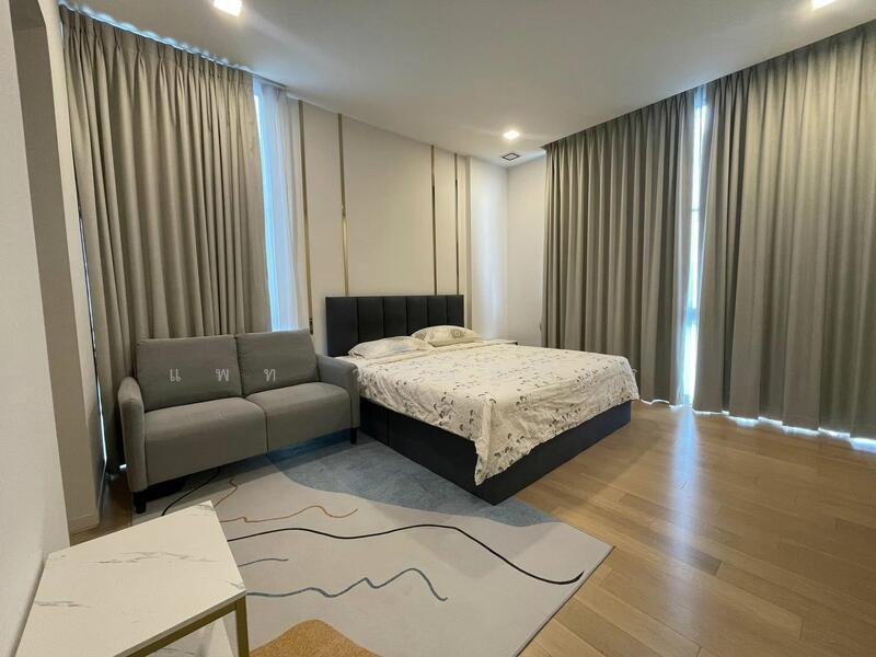 VIVE Ekkamai-Ramintra, Bangkok