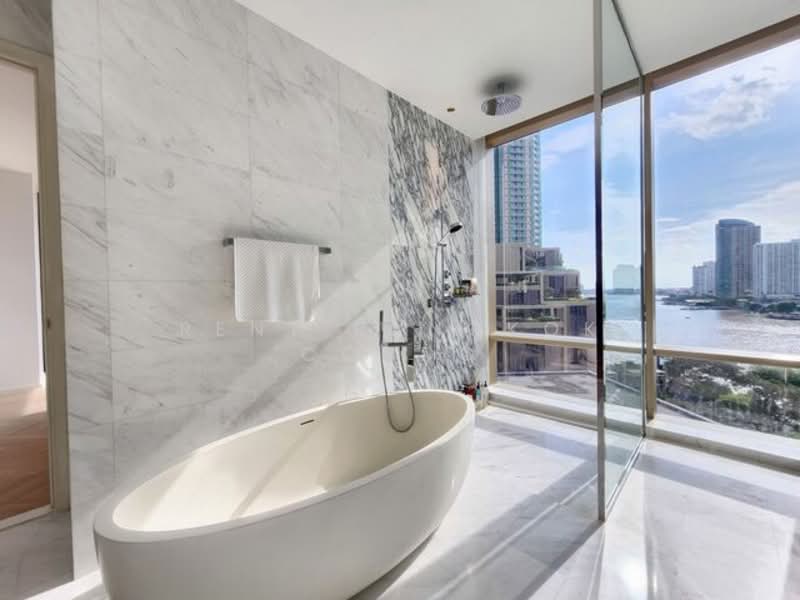 Four Seasons Private Residences, Bangkok