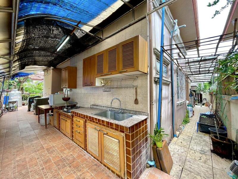 Nonnatee Ratchaphruek, Nonthaburi