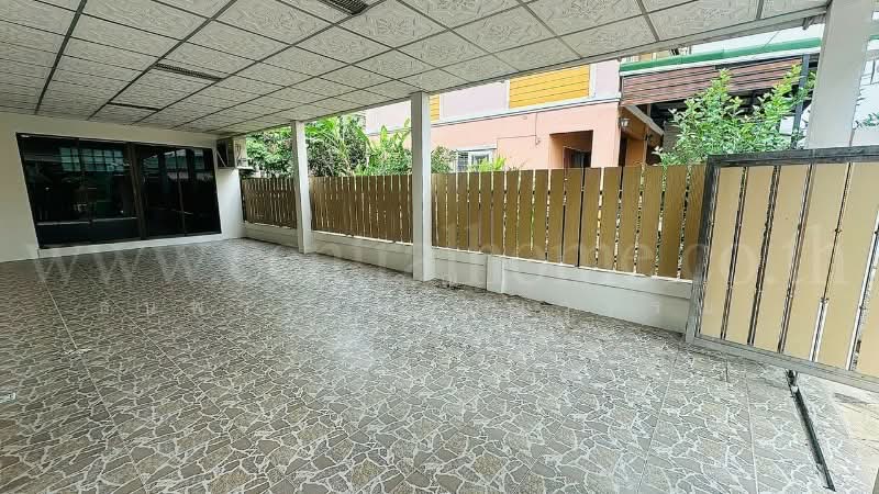 Baan Pruksa 30/2, Nonthaburi
