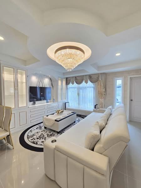 3-BR Villa, Chon Buri (Pattaya)