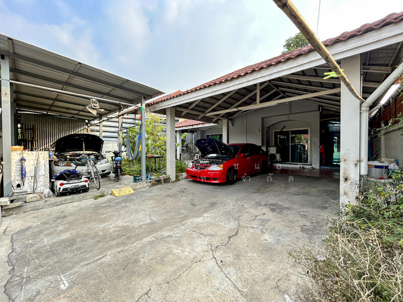 Buathong Thani, Nonthaburi
