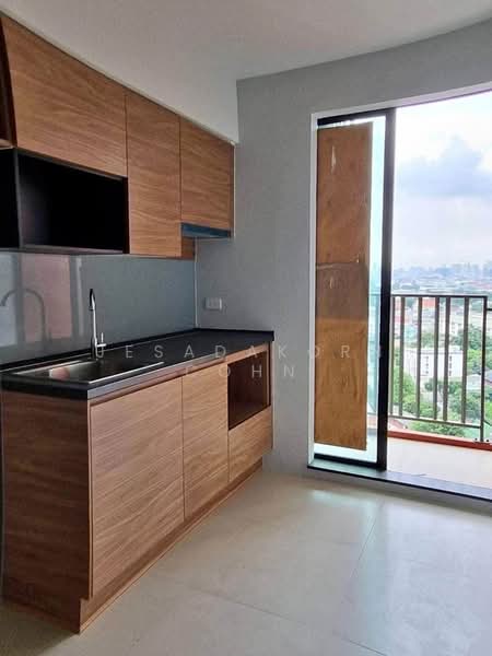 Brix Charan 64, Bangkok