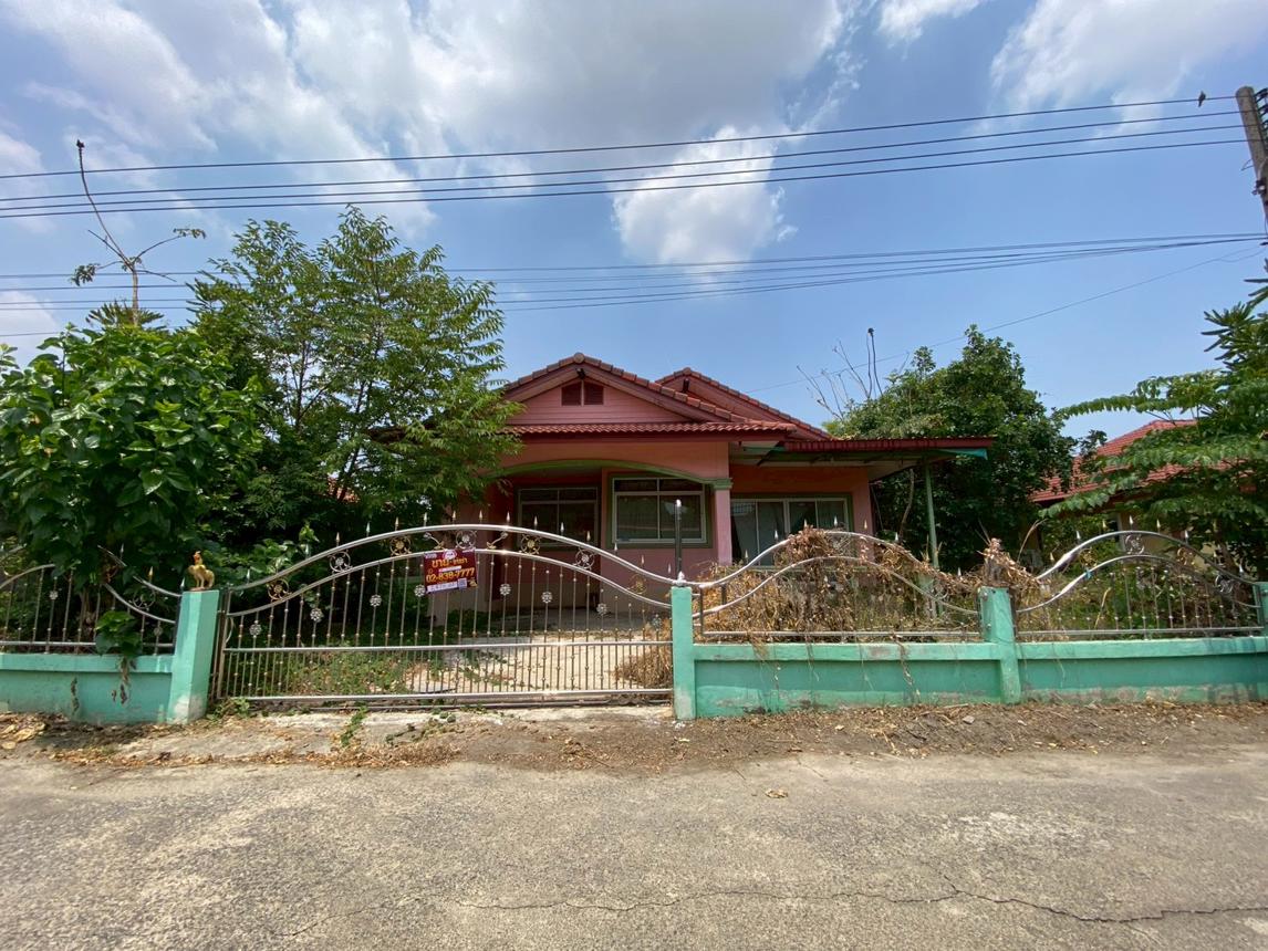 Single-detached house, outside the project in Chachoengsao, long plot in Chachoengsao.