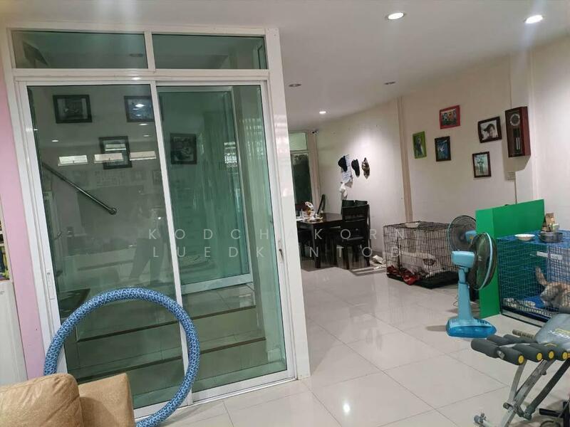 4-Bedroom Townhouse, Bangkok