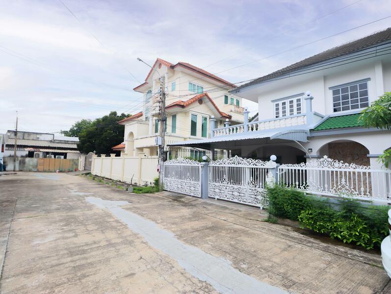บ้านเดี่ยว 2 ชั้น รีโนเวทใหม่ นาคนิวาส 2 ลาดพร้าว 71 ใกล้เซ็นทรัลอีสต์วิลล์, Bangkok