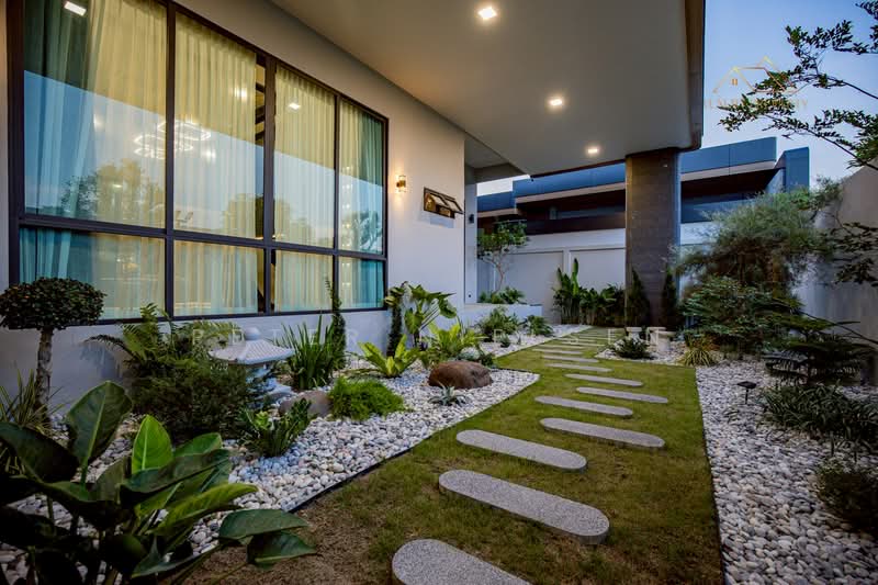 Lakeside Villa, Chon Buri (Pattaya)