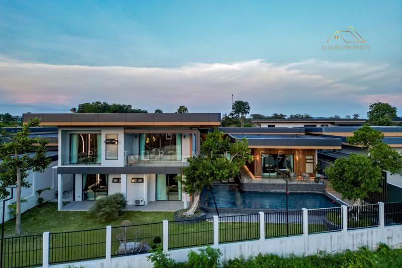 Lakeside Villa, Chon Buri (Pattaya)