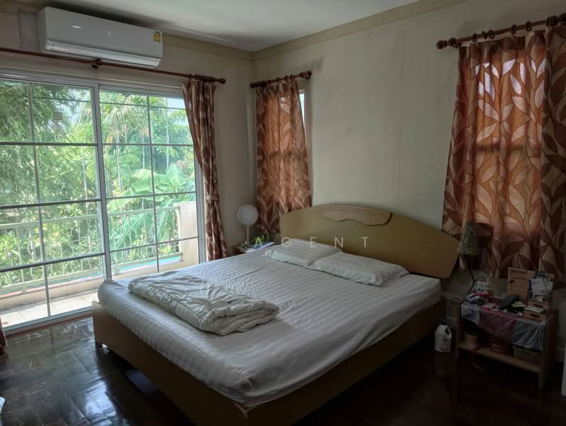 Manthana Watcharapol - Ramintra 2, Bangkok
