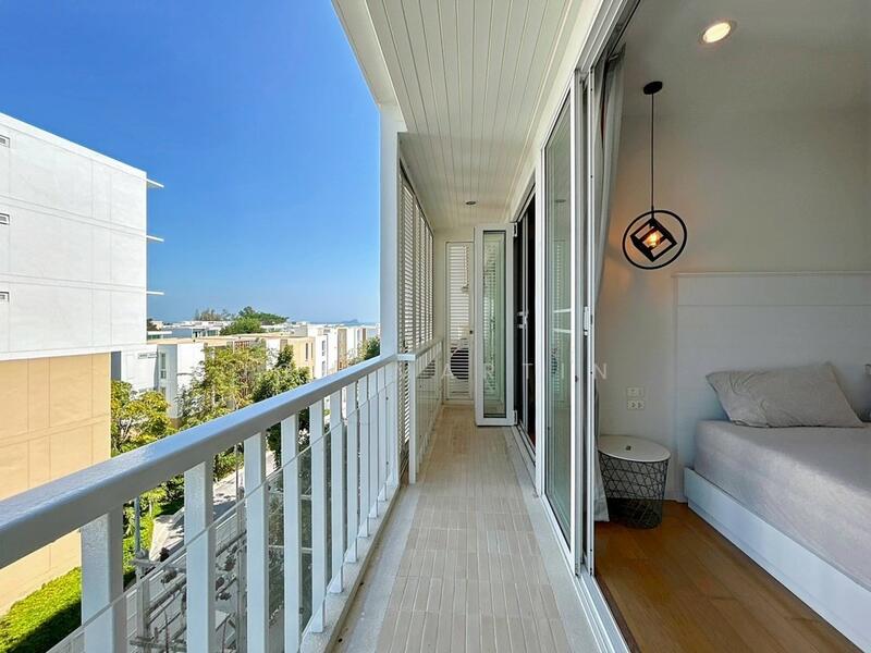 Malibu Khao Tao, Prachuap Khiri Khan