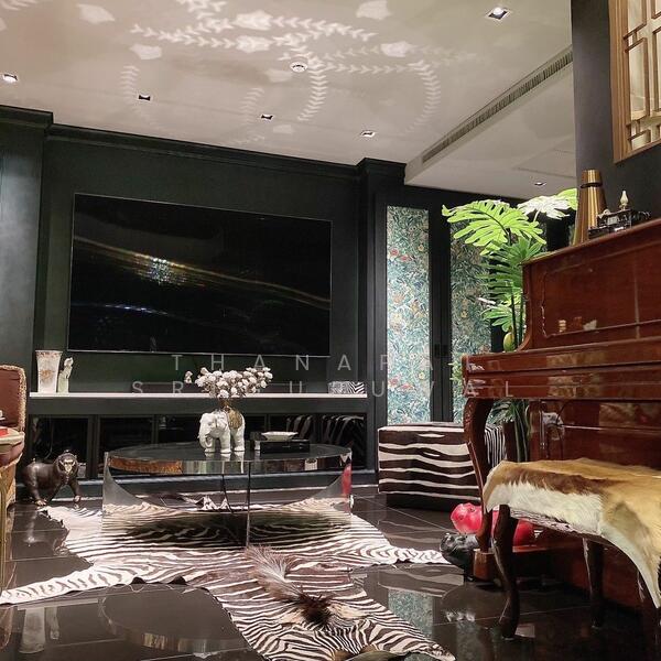 Na Vara Residence, Bangkok