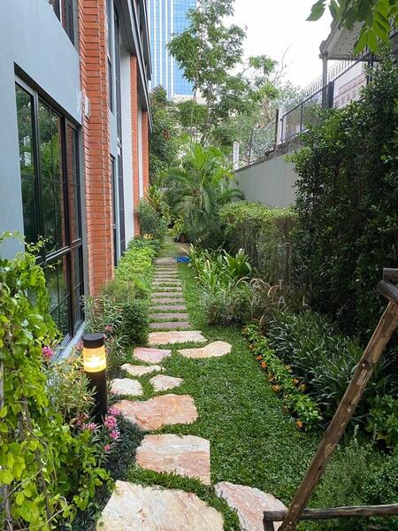 Na Vara Residence, Bangkok