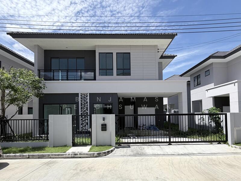 ชีวารมย์ นครอินทร์ (Chewarom Nakhon In), Nonthaburi