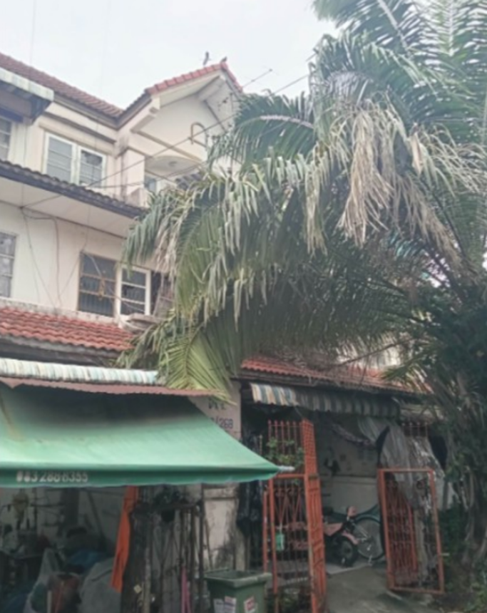 Townhouse in Bang Khen, Bangkok