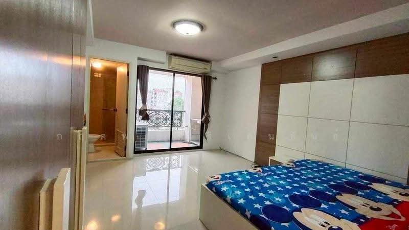 Champs Elysees Chaengwattana, Nonthaburi
