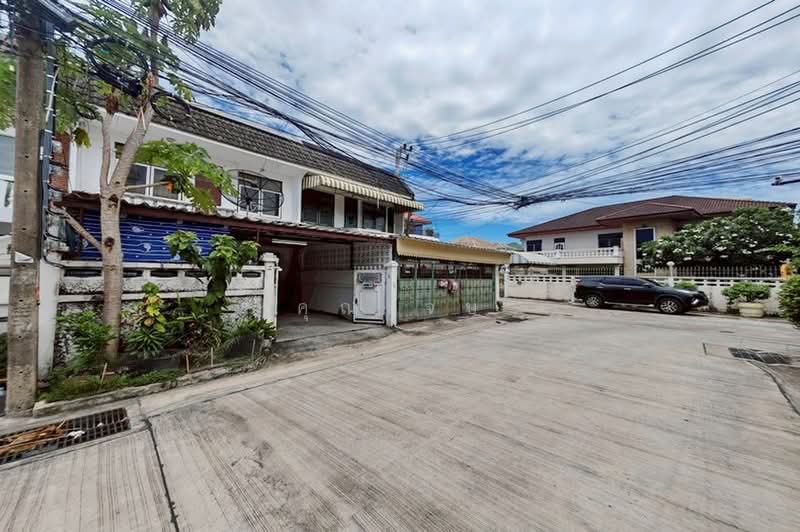 Yu Charoen Village Vibhavadi 20, Bangkok