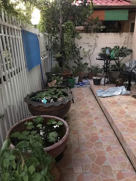 หมู่บ้านทัศรินซอยมังกรสาม, Samut Prakan