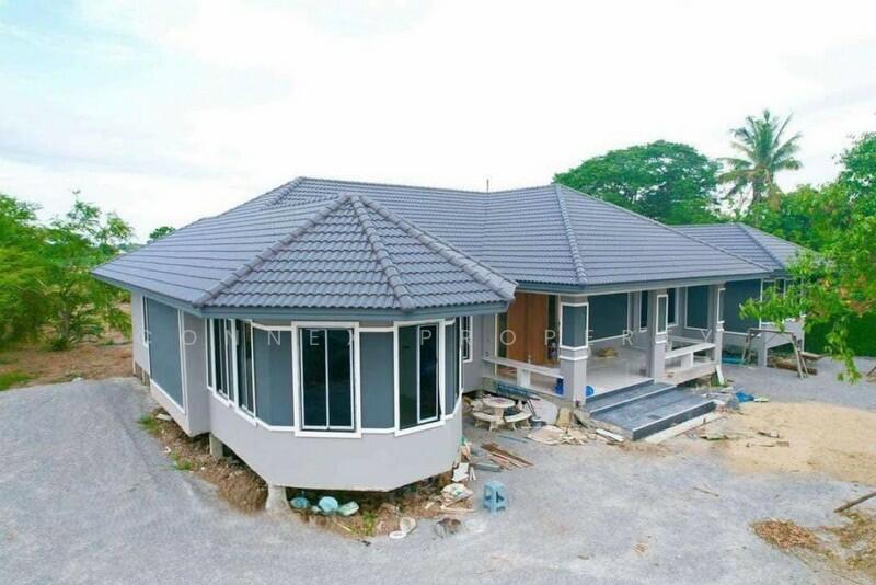 Land with buildings ที่ดินพร้อมสิ่งปลูกสร้าง, Suphan Buri