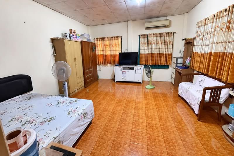 ขายบ้านเดี่ยวชั้นเดียว 60 ตร.ว. ถนนสุขาภิบาล 5 ซอย 32 แยก 4 ใกล้ทางด่วนด่านสุขาภิบาล 5, Bangkok