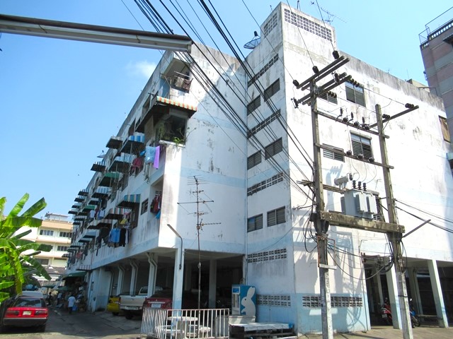 Condominium project, Nong Khaem Condo, reduced price.