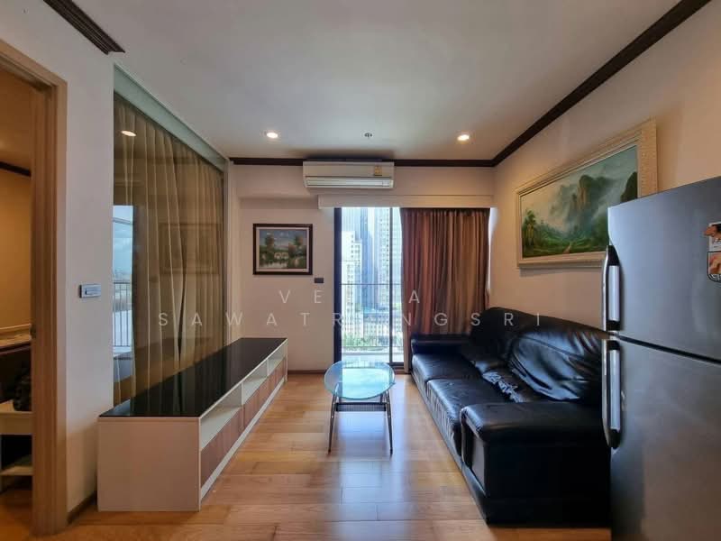 Fuse Sathorn-Taksin, Bangkok