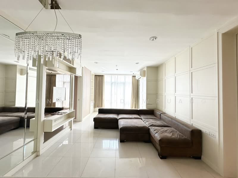 Baan Sathorn Chao Phraya, Bangkok