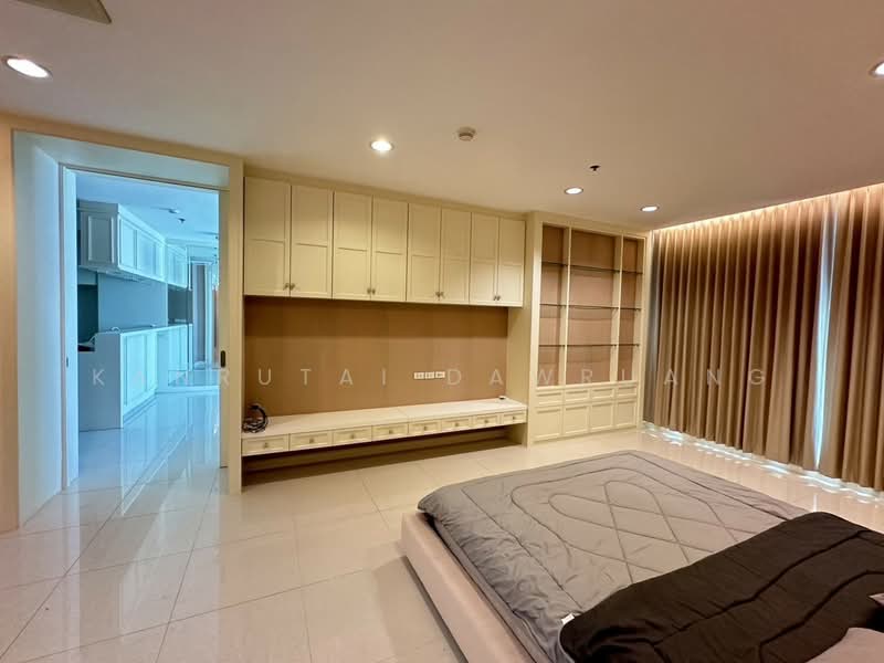 Baan Sathorn Chao Phraya, Bangkok