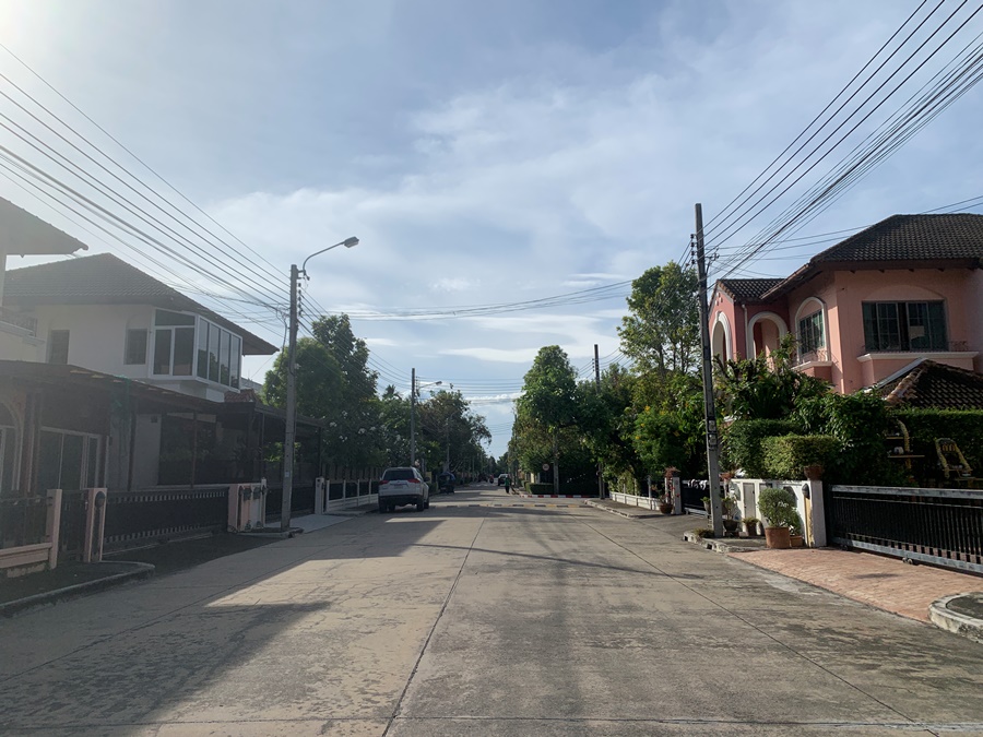 The Tuscana Wongwaen-Ramintra