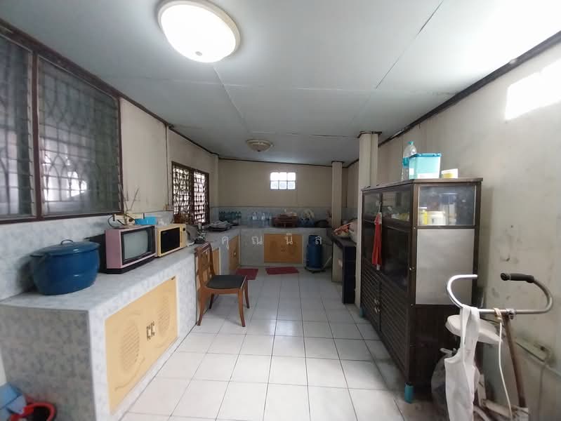 หมู่บ้านปรางทองนิเวศน์, Nakhon Ratchasima