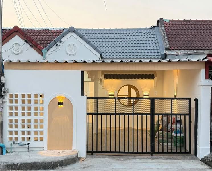 Minimalist townhome for sale in Rung Amorn Villa, Sriracha., Chon Buri (Pattaya)