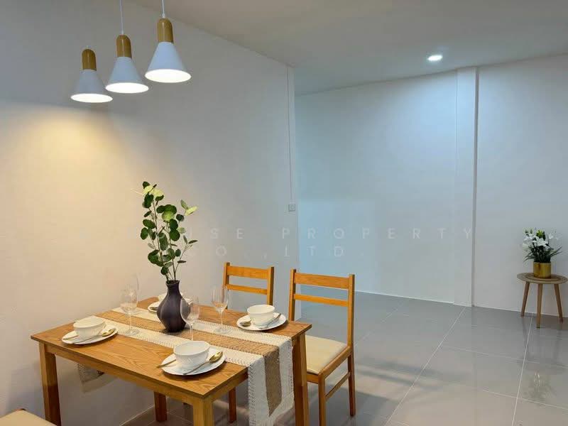 Minimalist townhome for sale in Rung Amorn Villa, Sriracha., Chon Buri (Pattaya)