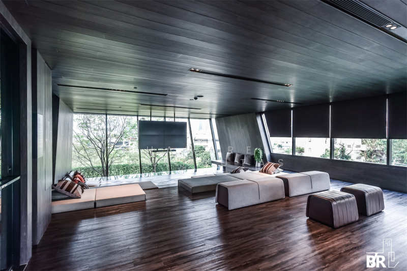 The Room Sukhumvit 38, Bangkok