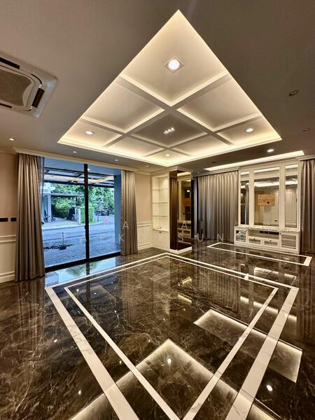 Baan Klang Muang Classe Ekkamai-Ramintra, Bangkok