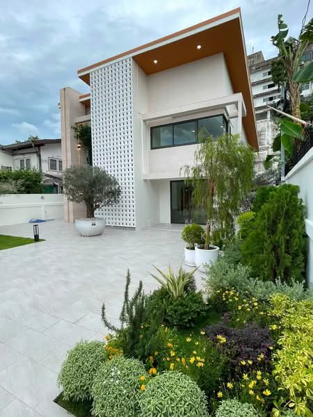 34/195 Chokchai 4 Soi 36 Yaek 2-4, Lat Phrao Sub-district, Lat Phrao District, Bangkok 10230, Bangkok