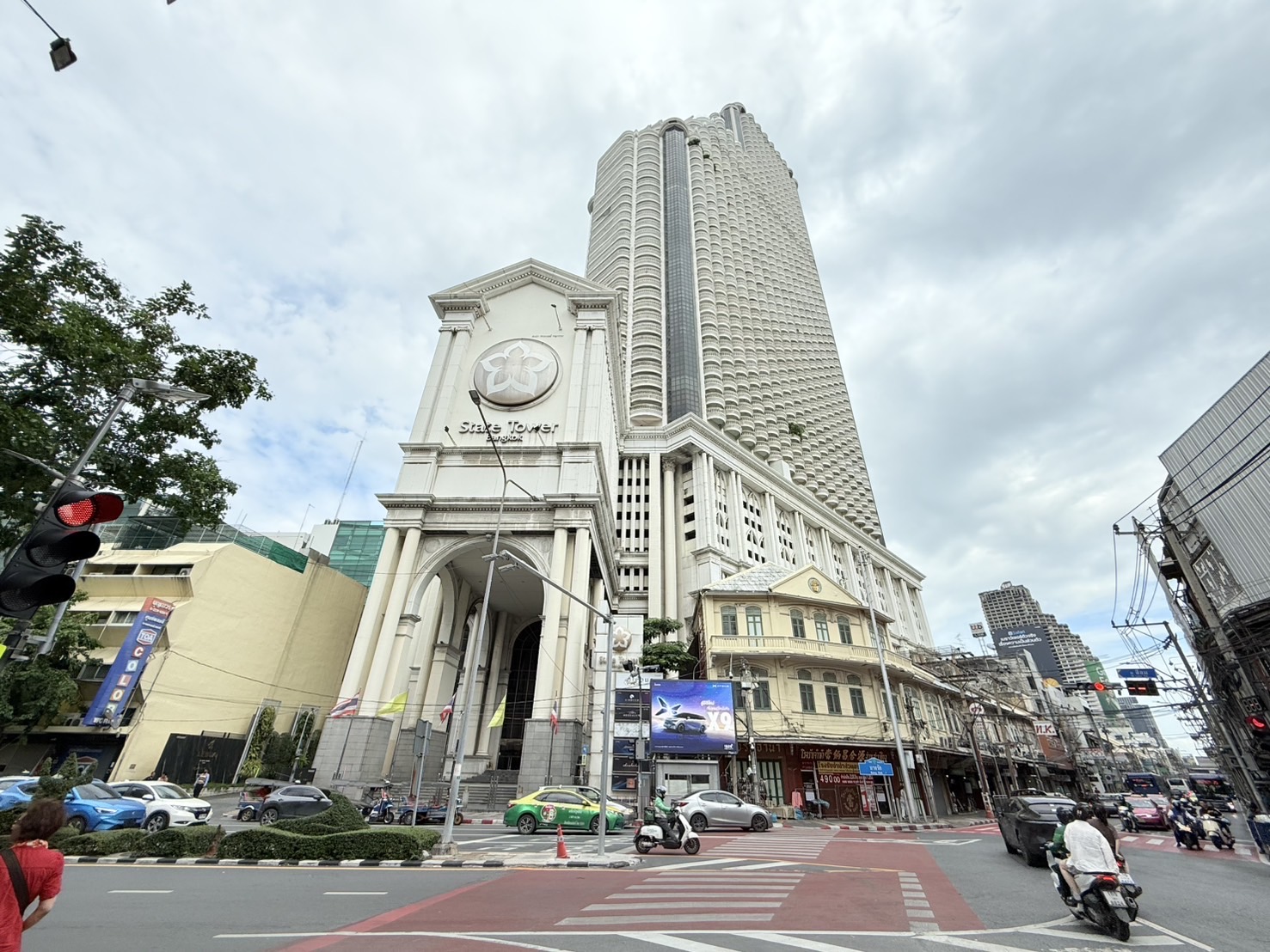 Condominium at State Tower, Bang Rak