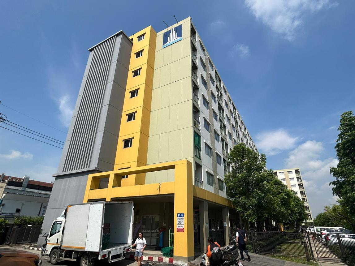 คอนโดมิเนียม ลุมพินี คอนโดทาวน์ ร่มเกล้า-สุวรรณภูมิ ลาดกระบัง กรุงเทพมหานคร