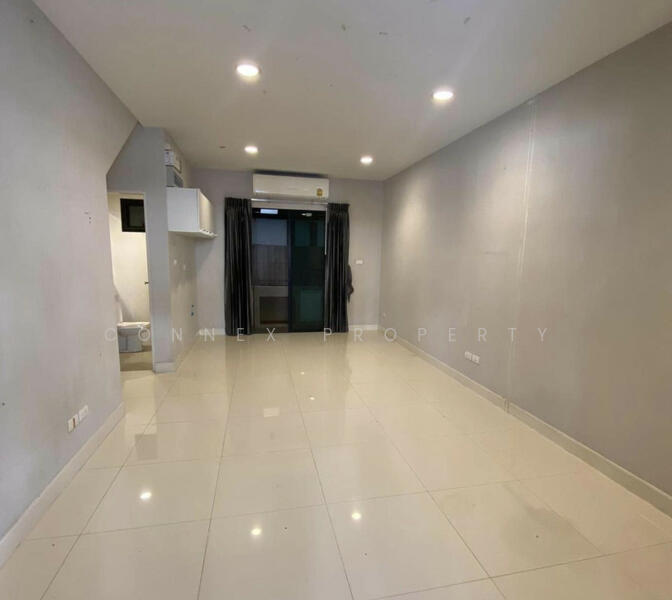 Baan Klang Muang Kalpapruek : บ้านกลางเมือง กัลปพฤกษ์, Bangkok