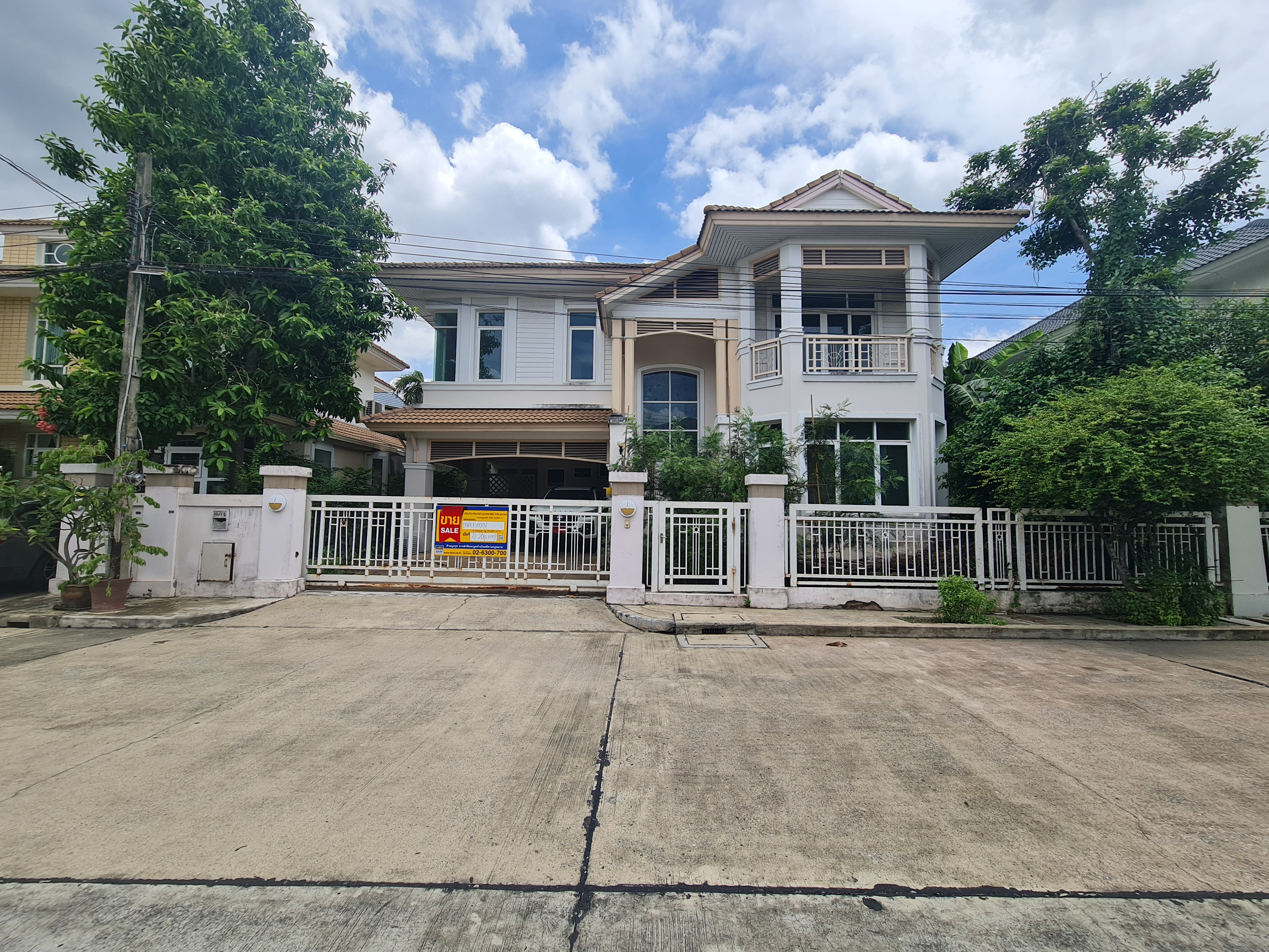 Single-detached house at Bangkok Boulevard Ratchada-Ram Intra project
