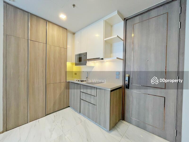 Celes Asoke, Bangkok