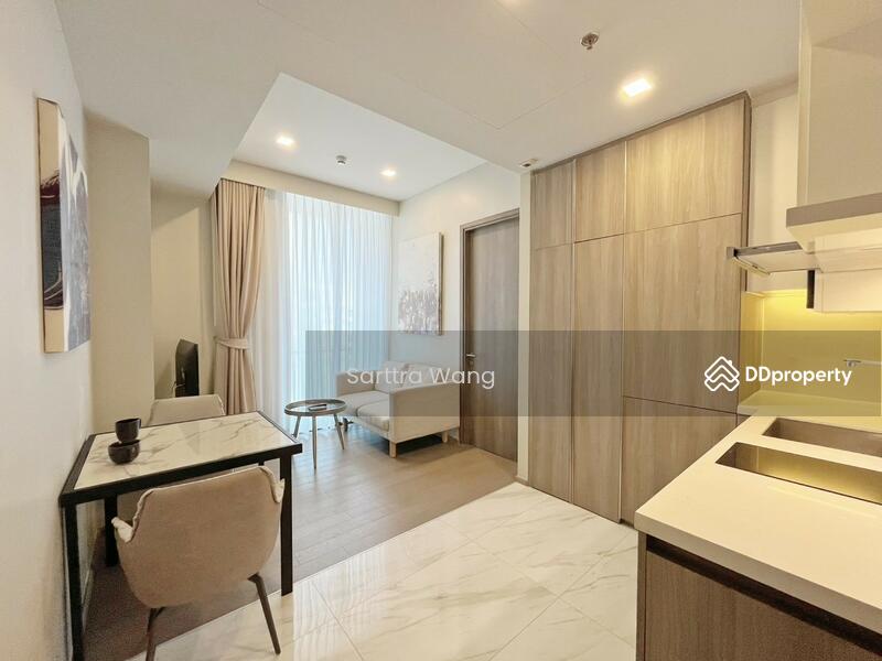 Celes Asoke, Bangkok