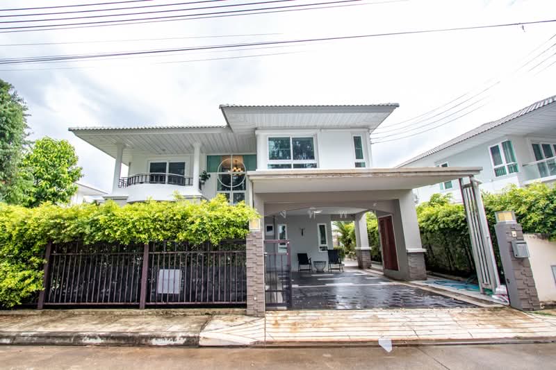 Family Home in Supalai Garden Ville San Kamphaeng, Chiang Mai