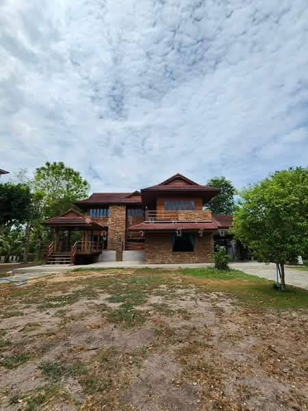 บ้านไม้สัก อ.เมืองสมุทรสงคราม, Samut Songkhram