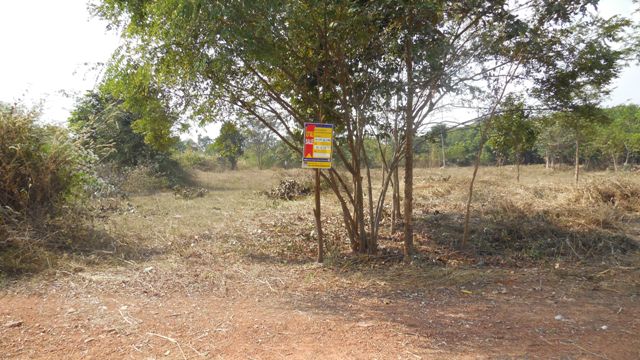 Empty land for sale at Khao Suan Kwang Resort, Khon Kaen Province.