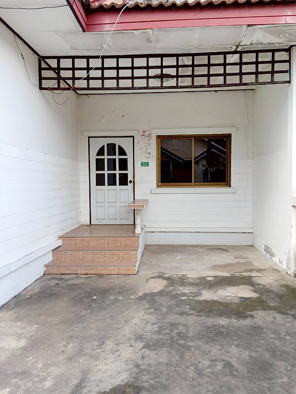 บ้านแฝด โครงการกฤติยาซัพพลาย เมืองบุรีรัมย์