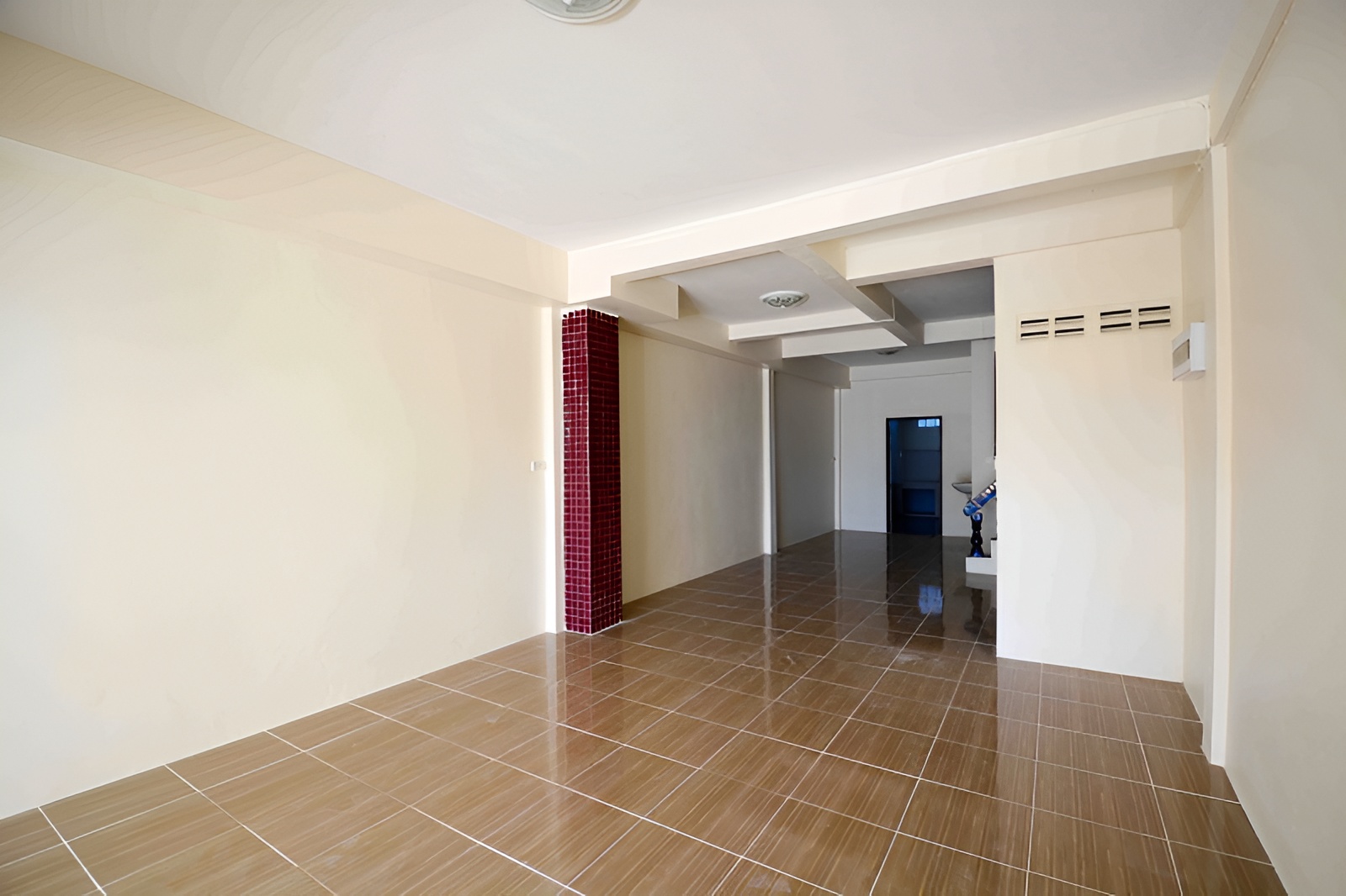 2 Storey Townhouse with 3 bedroom 2 bathroom size 4x22 m.