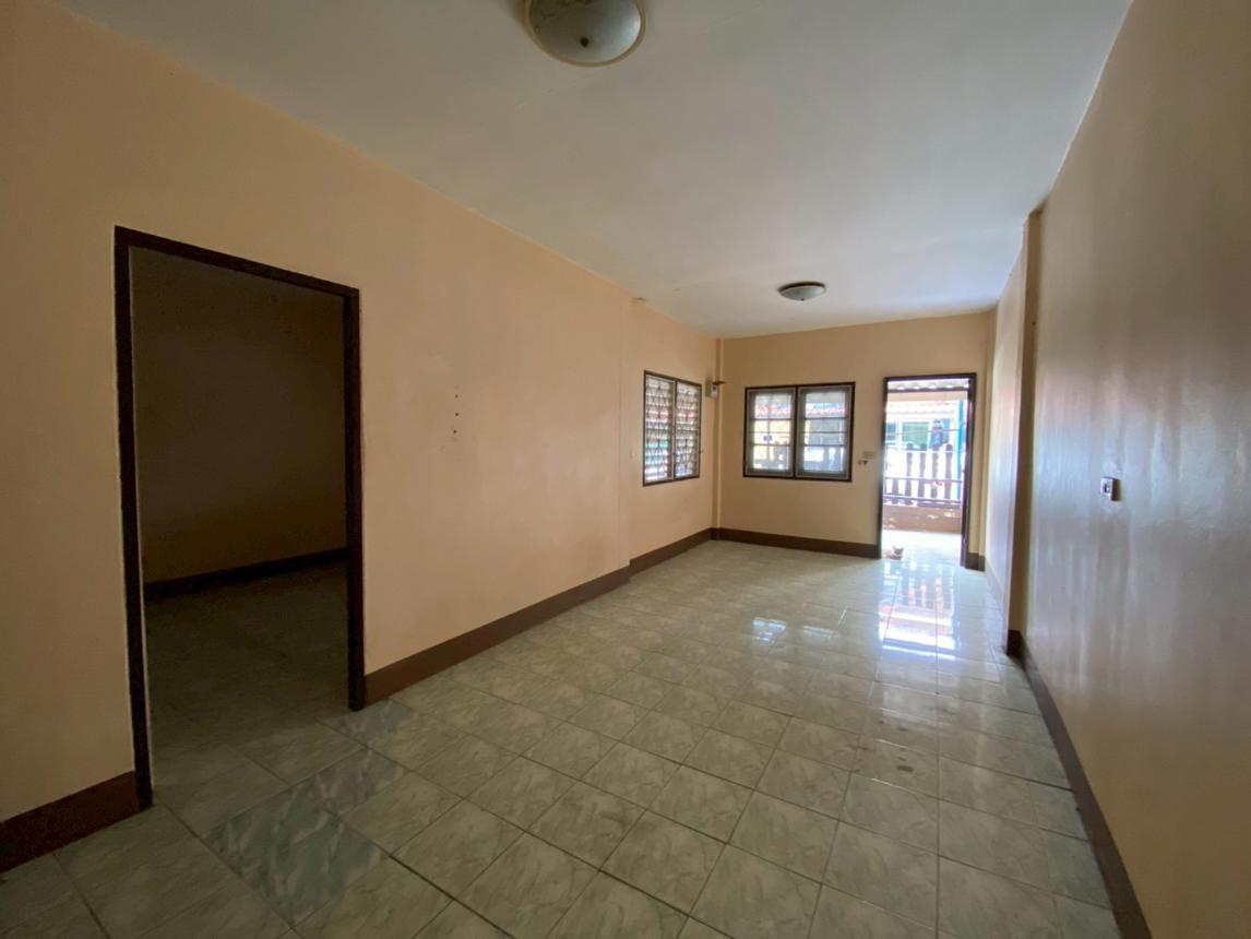 ทาวน์เฮ้าส์ นอกโครงการชลบุรี ศรีราชา ชลบุรี